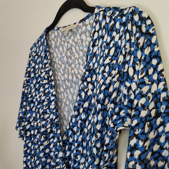 41 HAWTHORN V-Neck Wrap Style Black Blue & White Short Sleeve Stretch Blouse M - Picture 3 of 6